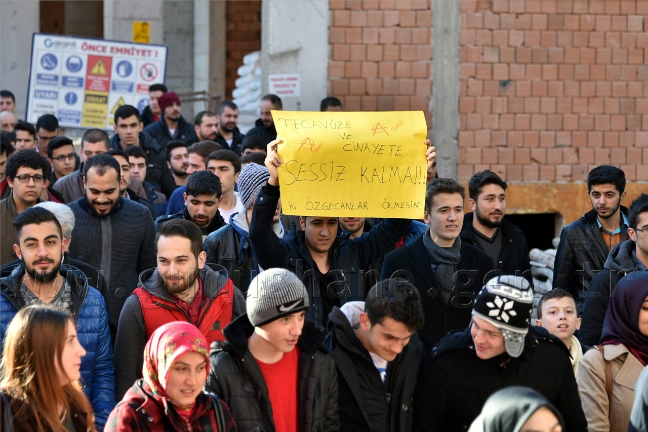 Gümüşhane’de Üniversite Öğrencileri Özgecan Ve Fırat İçin Yürüdü 7