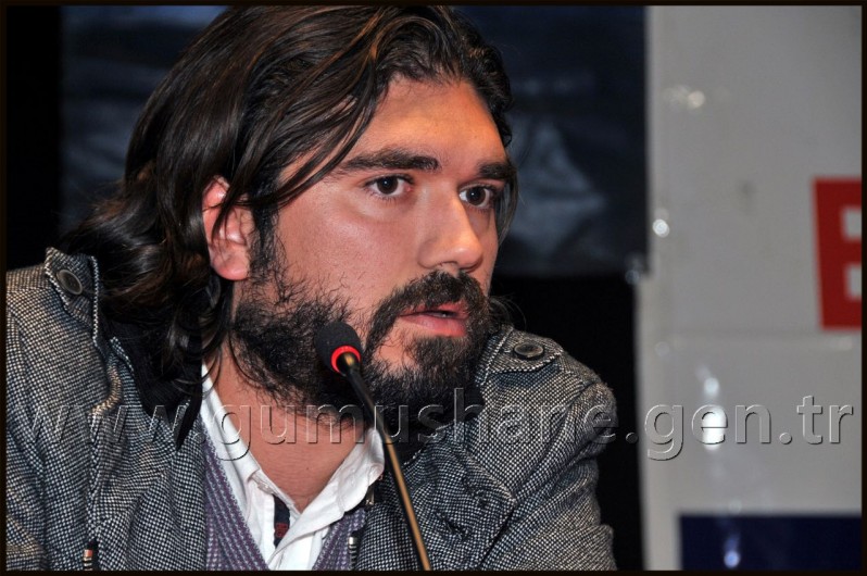 “Yol Ayrımındaki Türkiye ve Sivil Anayasa” Konulu Panel 6