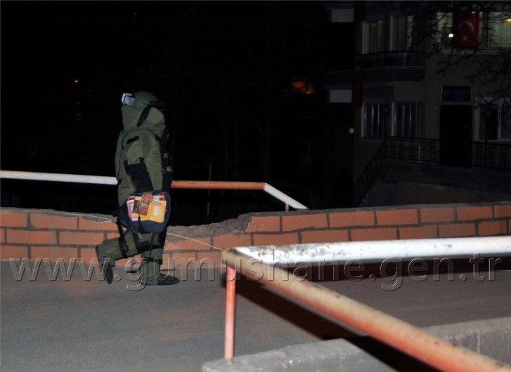 Gümüşhane-Trabzon Karayolunda Şüpheli Paket 5