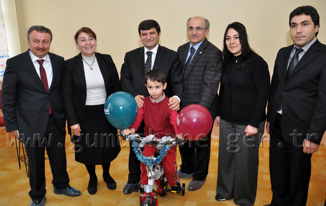 Gümüşhane'de Minik Öğrenciler 10 Bin 597 Adet Pil Topladı 1