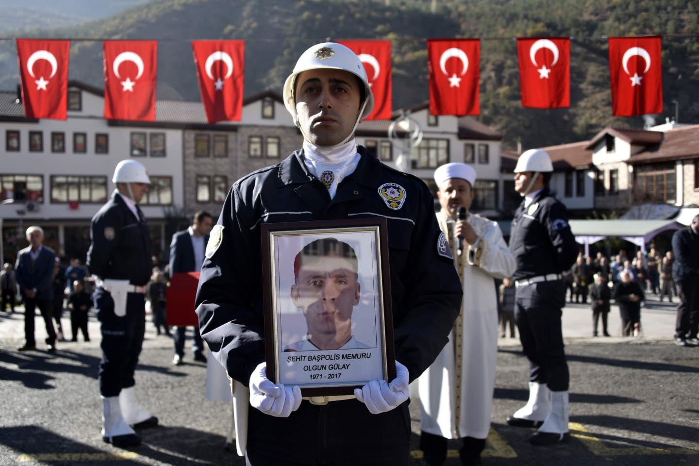 Şehit Baş Polis Memuru memleketine uğurlandı 19