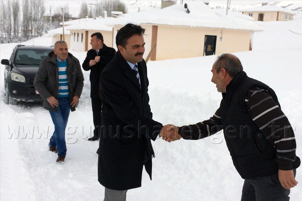 Pöske Dağında tır sürücüleri karayollarına isyan etti 1