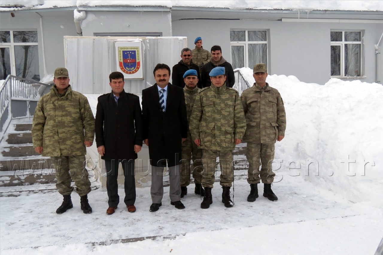 Pöske Dağında tır sürücüleri karayollarına isyan etti 8