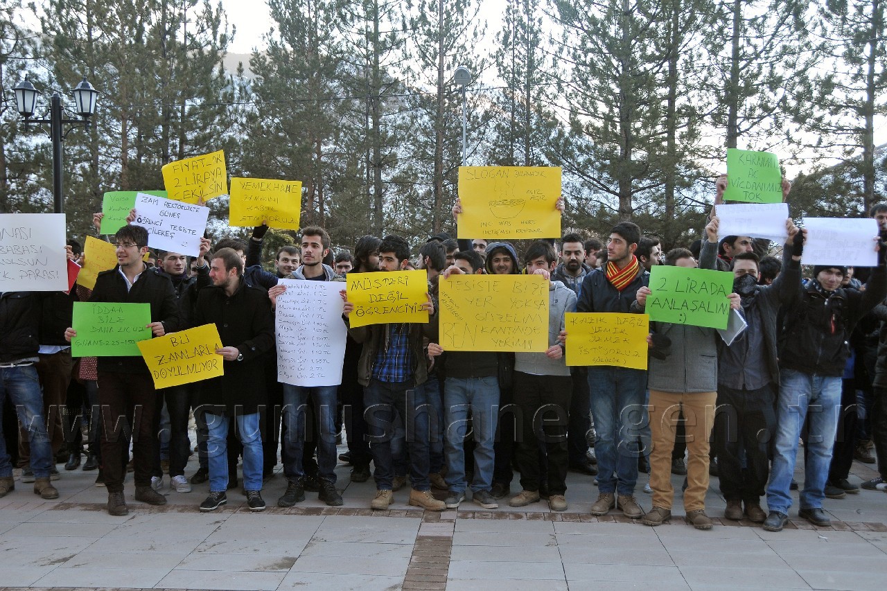 Gümüşhane Üniversitesinde Yemek Zammı Protestosu 1
