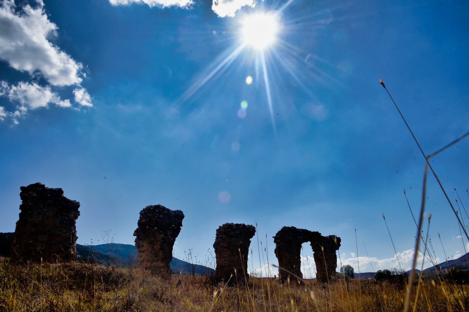 Yıllarca su kemeri sanıldı ama bazilika-kilise olduğu ortaya çıktı 1