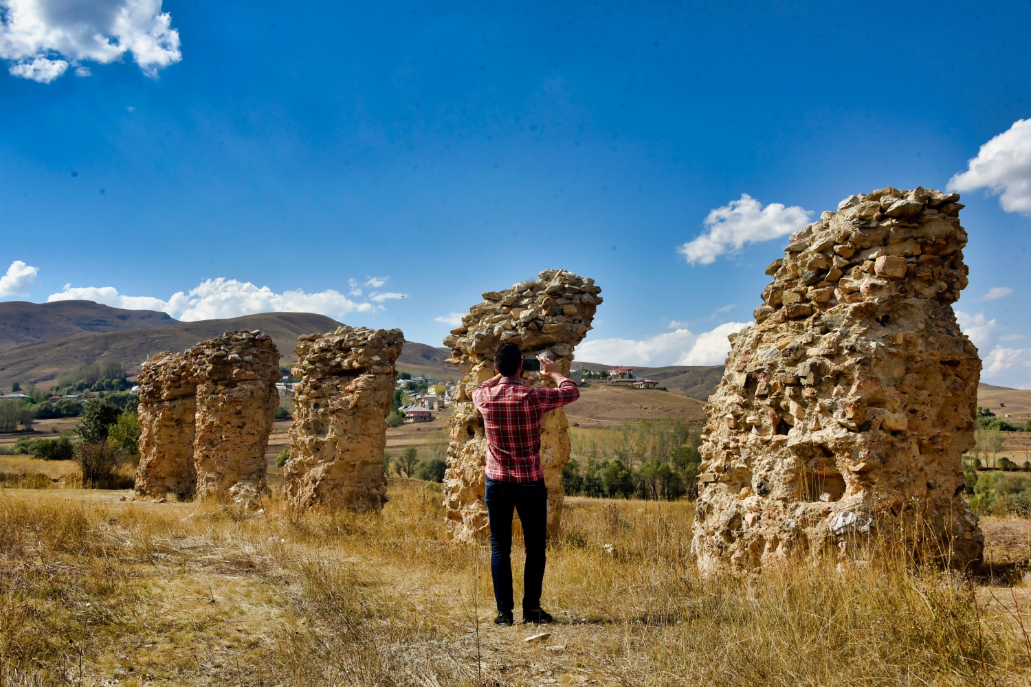Yıllarca su kemeri sanıldı ama bazilika-kilise olduğu ortaya çıktı 5