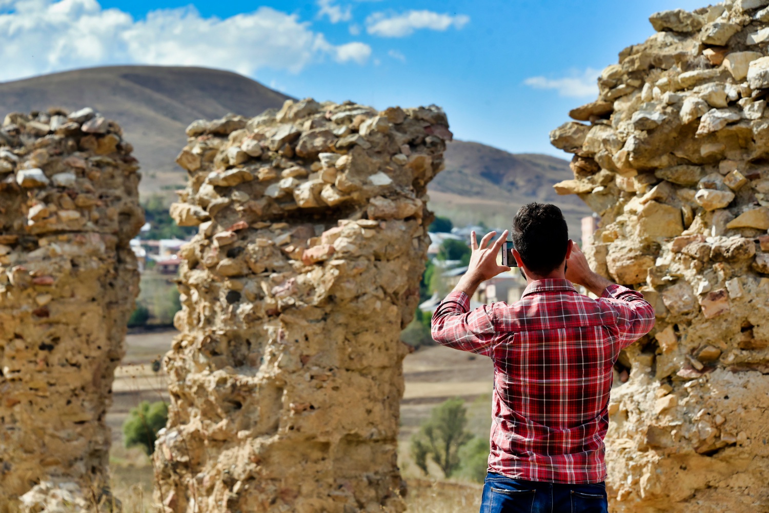 Yıllarca su kemeri sanıldı ama bazilika-kilise olduğu ortaya çıktı 2