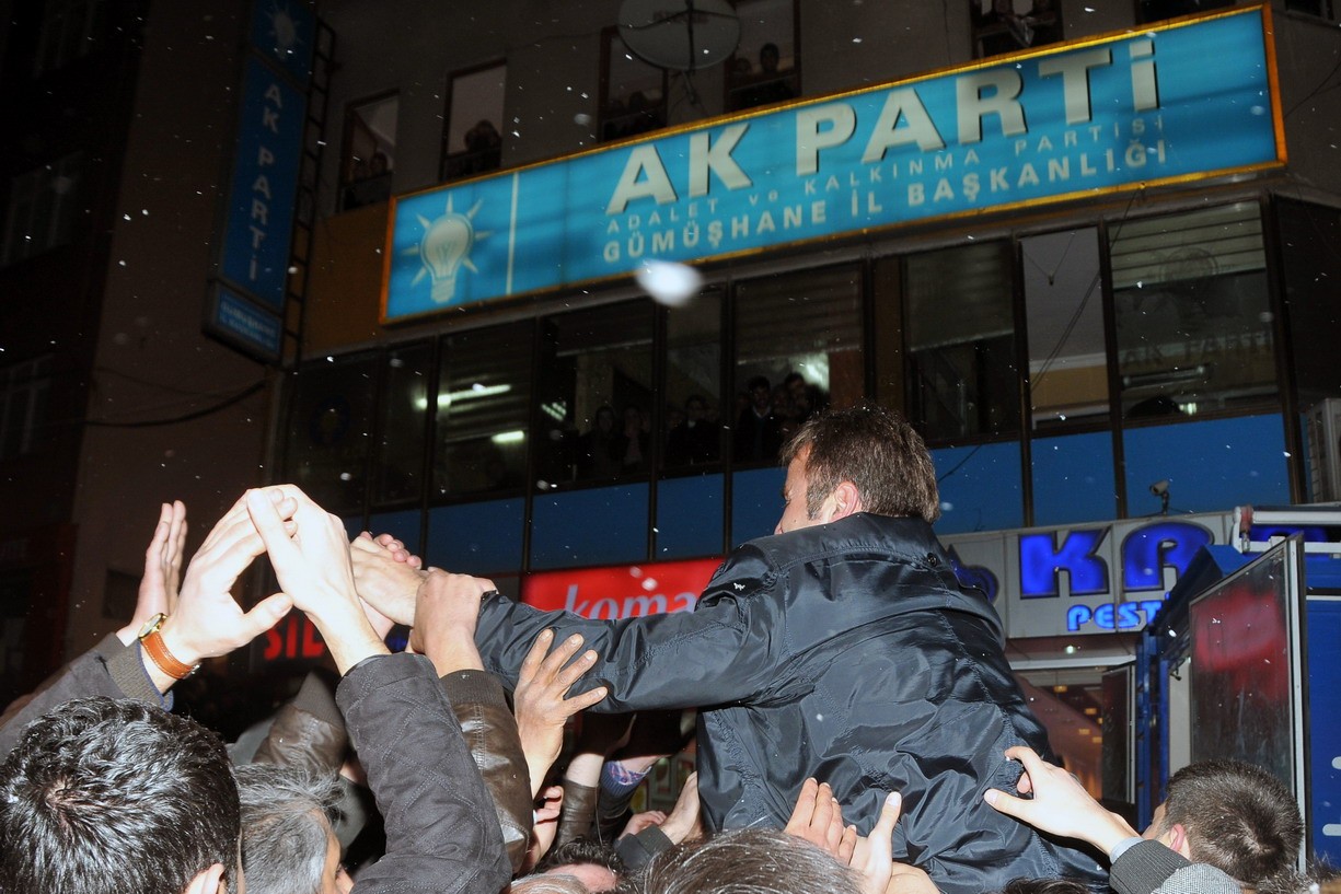 Gümüşhane'de Sevinç Gösterileri 4