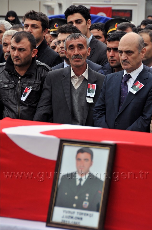 Şehidimizi Binler Uğurladı... 17