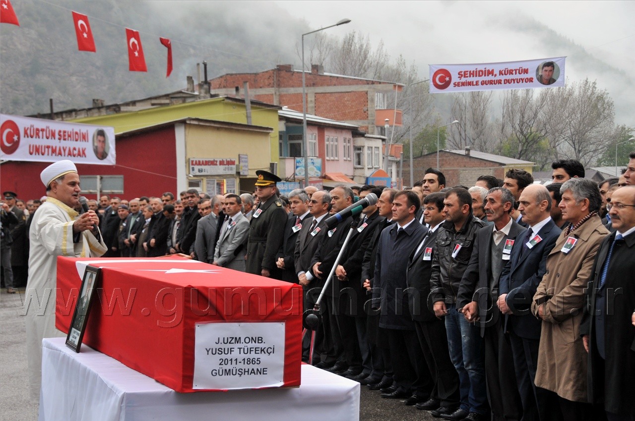 Şehidimizi Binler Uğurladı... 18