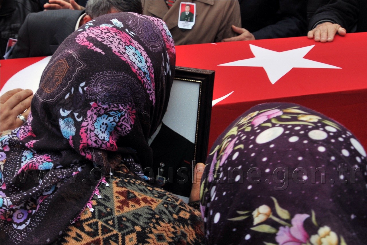 Şehidimizi Binler Uğurladı... 24