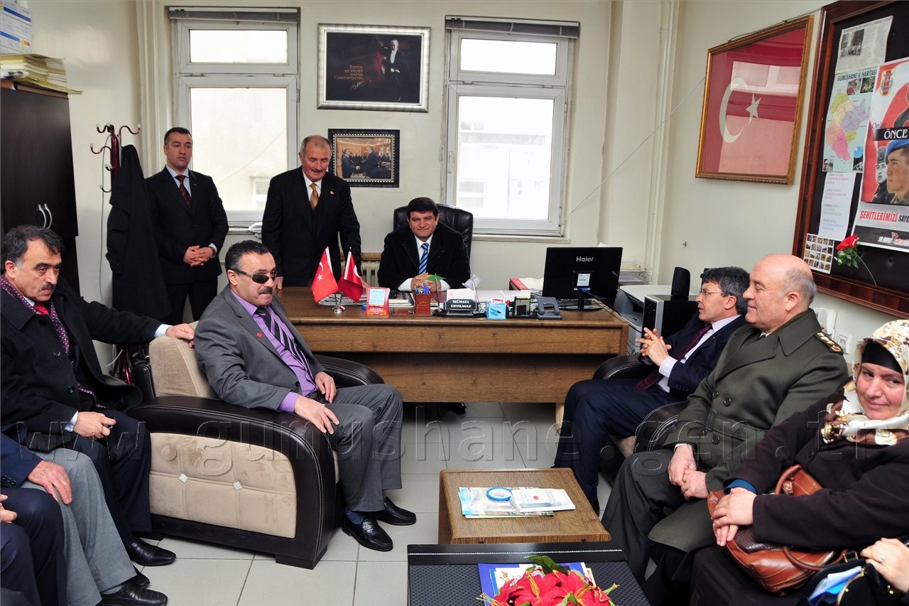 Bir gider, bin geliriz... 2