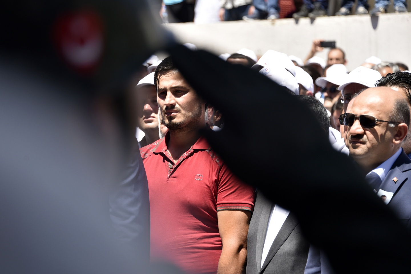 Şehit öğretmenimiz son yolculuğuna uğurlandı 1