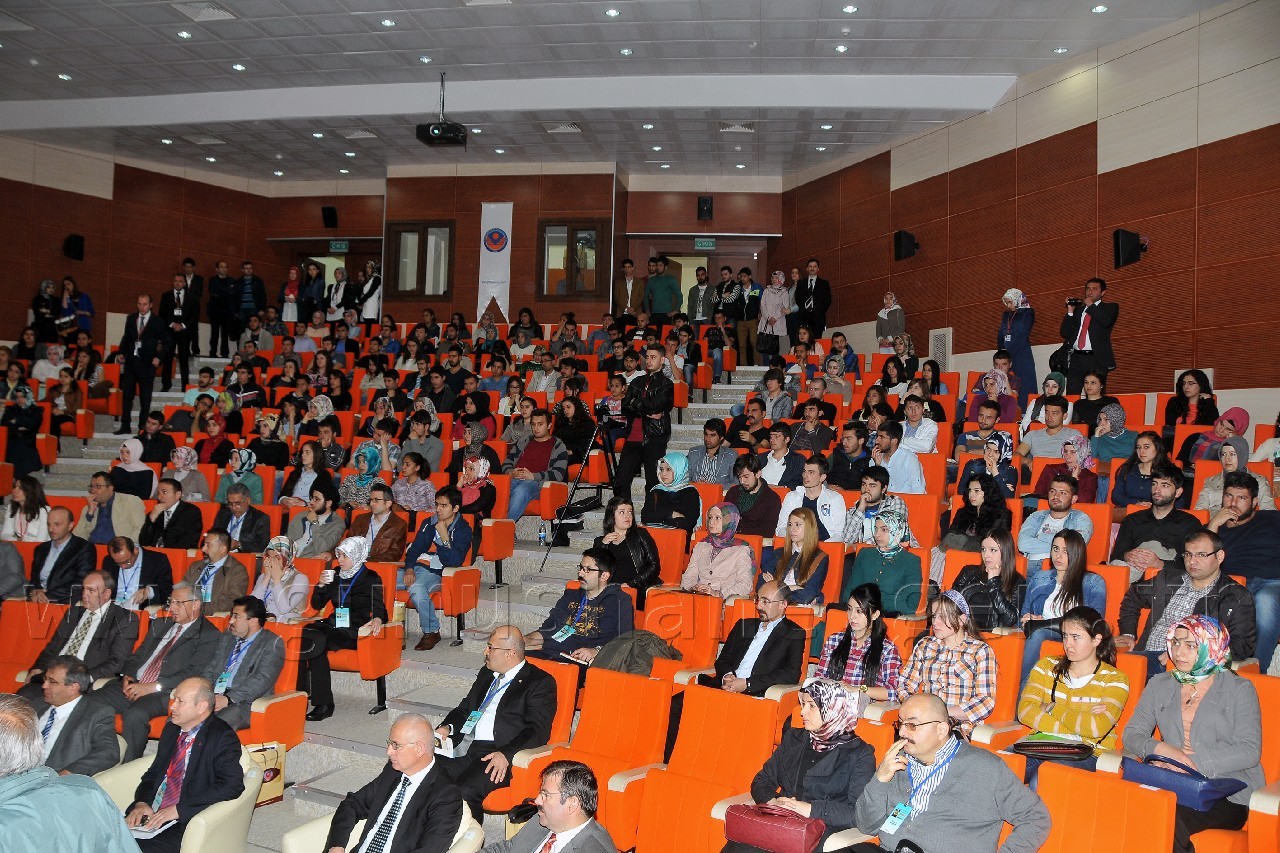 Osmanlı Bilim ve Düşünce Tarihi Sempozyumu Başladı 4