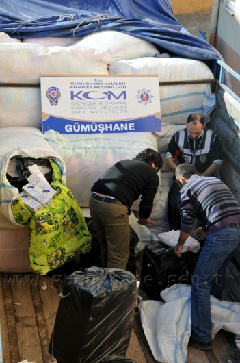 Gümüşhane'de 61 Bin 440 Paket Kaçak Sigara Ele Geçirildi 4