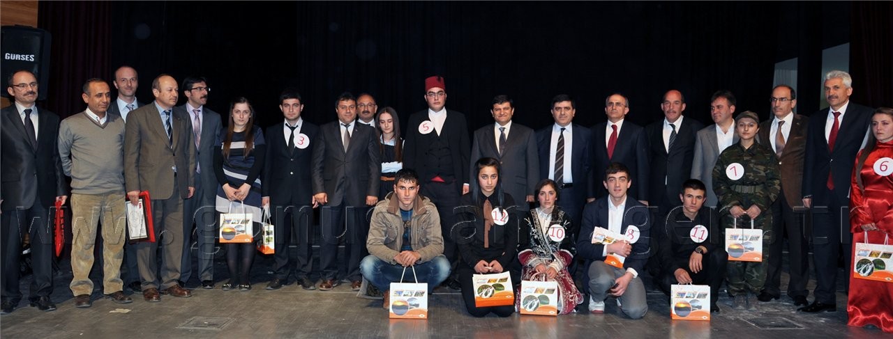 Gümüşhane'de Okullar Arası Şiir Yarışması Düzenlendi 2