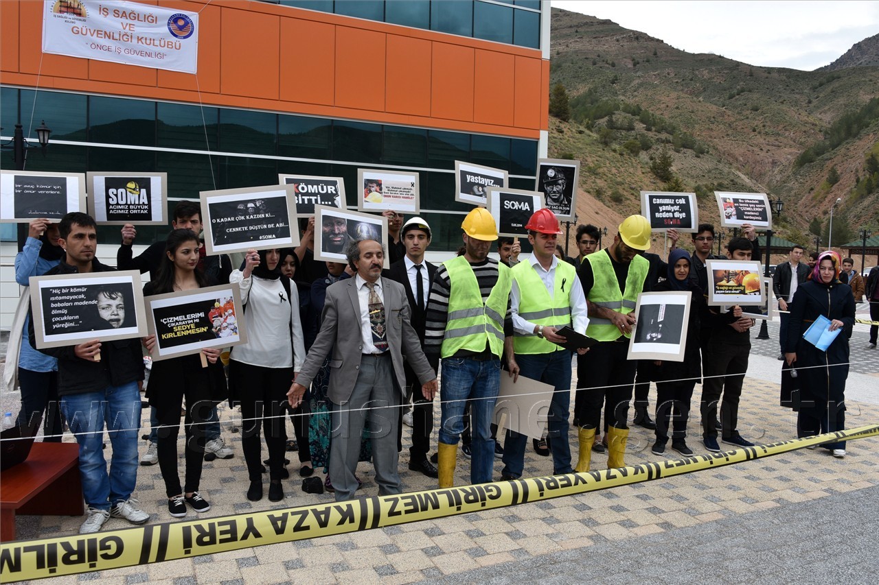 Gümüşhane’de Üniversite Öğrencileri Soma Maden Şehitlerini Andı 1