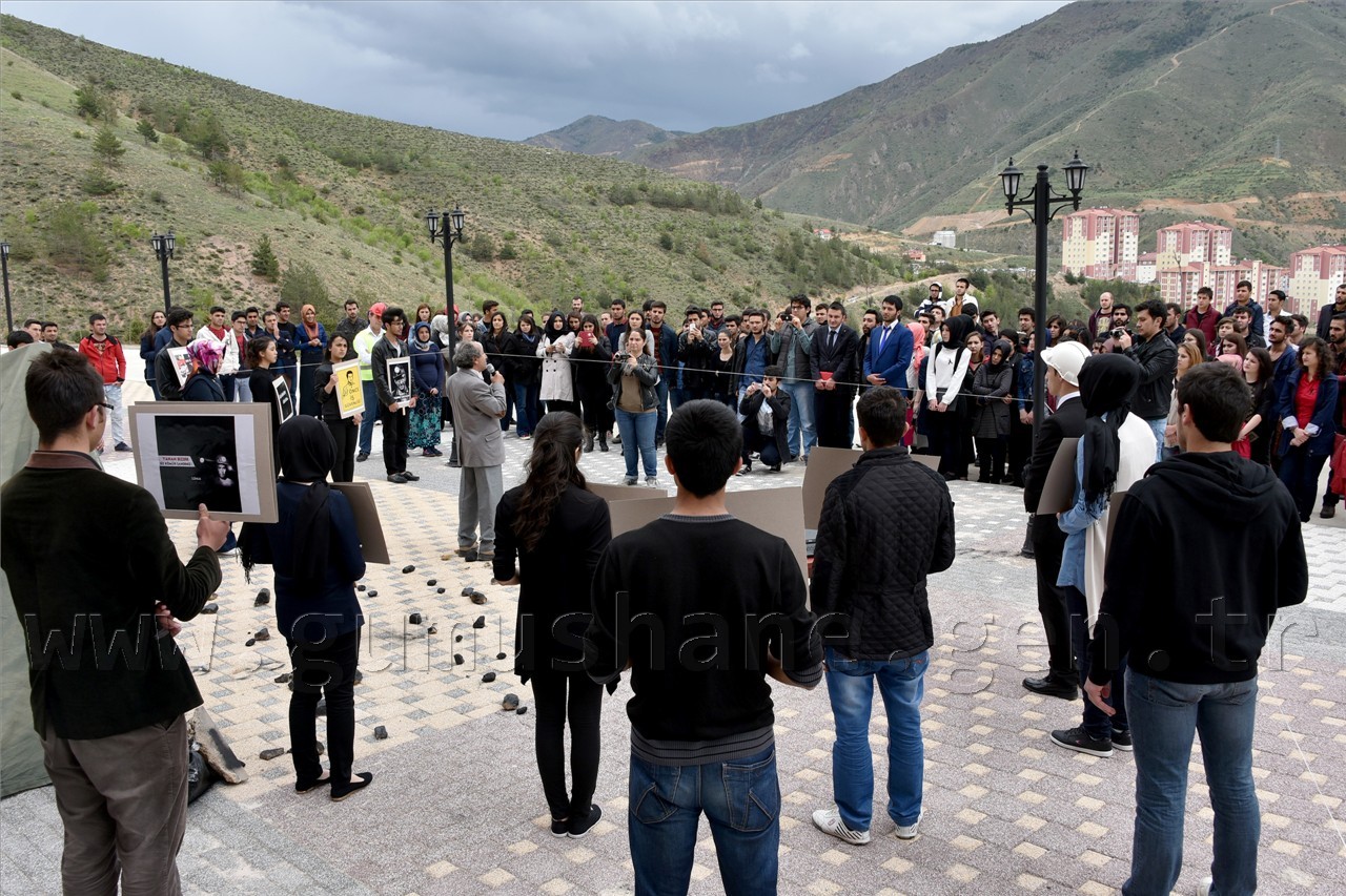 Gümüşhane’de Üniversite Öğrencileri Soma Maden Şehitlerini Andı 4