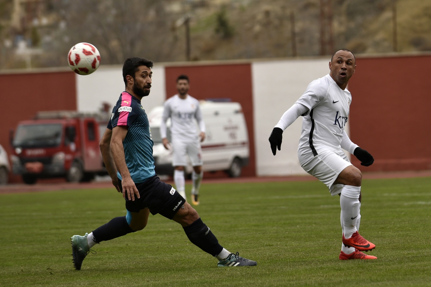 Gümüş'ten muhteşem dönüş: 4-1 77