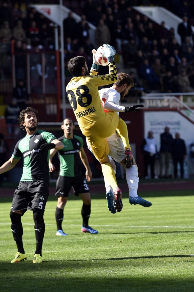 Gümüş Sakarya'yı da aştı: 1-0 75