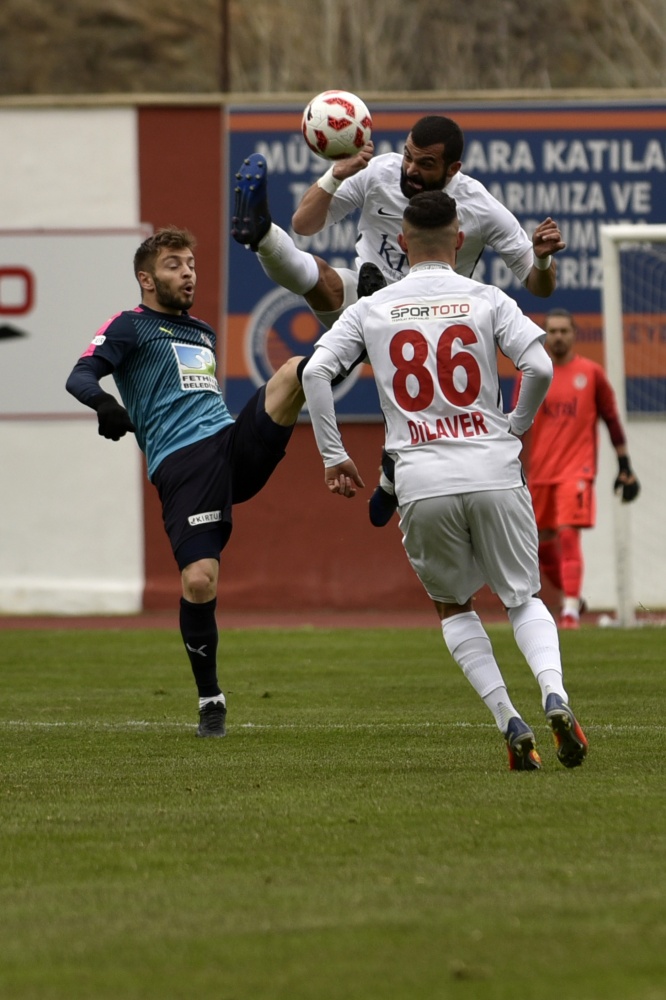 Gümüş'ten muhteşem dönüş: 4-1 81