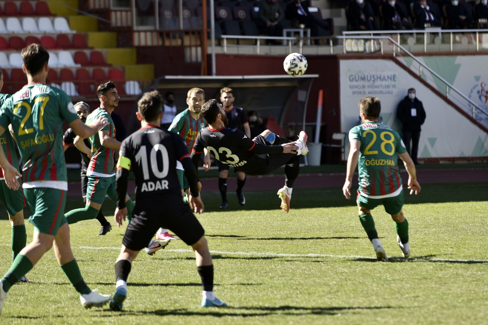 Gümüş kayıplarda: 0-2 4