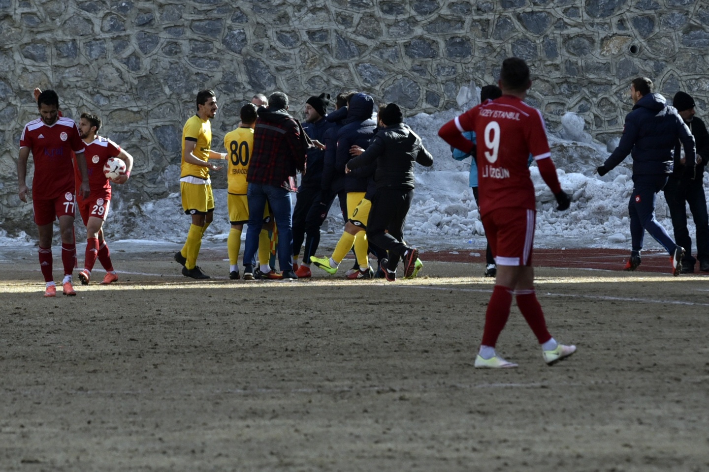 Gümüş Ankara'yı aştı: 2-1 53