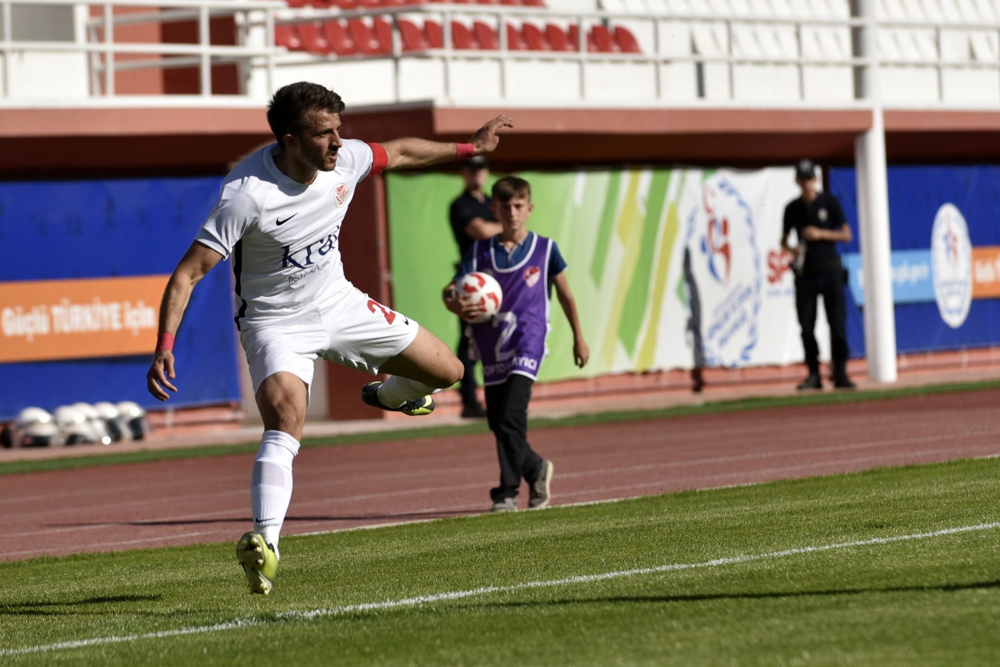 Gümüş'ten süper başlangıç: 2-1 53