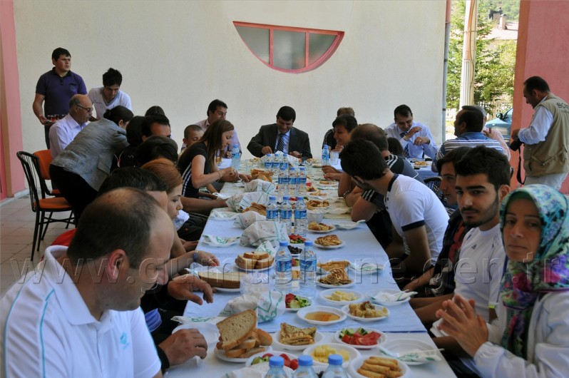 Vali Mayda Başarılı Sporcularla Kahvaltı Yaptı 3