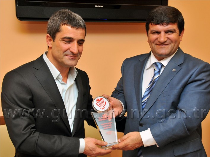 Gümüşhanespor'dan Plaketli Teşekkür 2