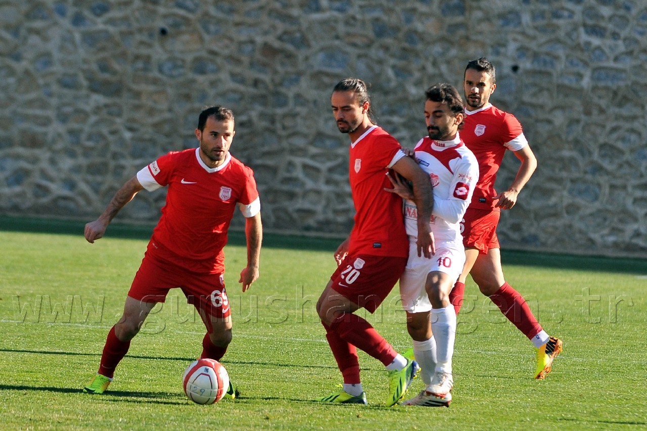 Gümüş 1 Attı, 1 Aldı: 1-1  4