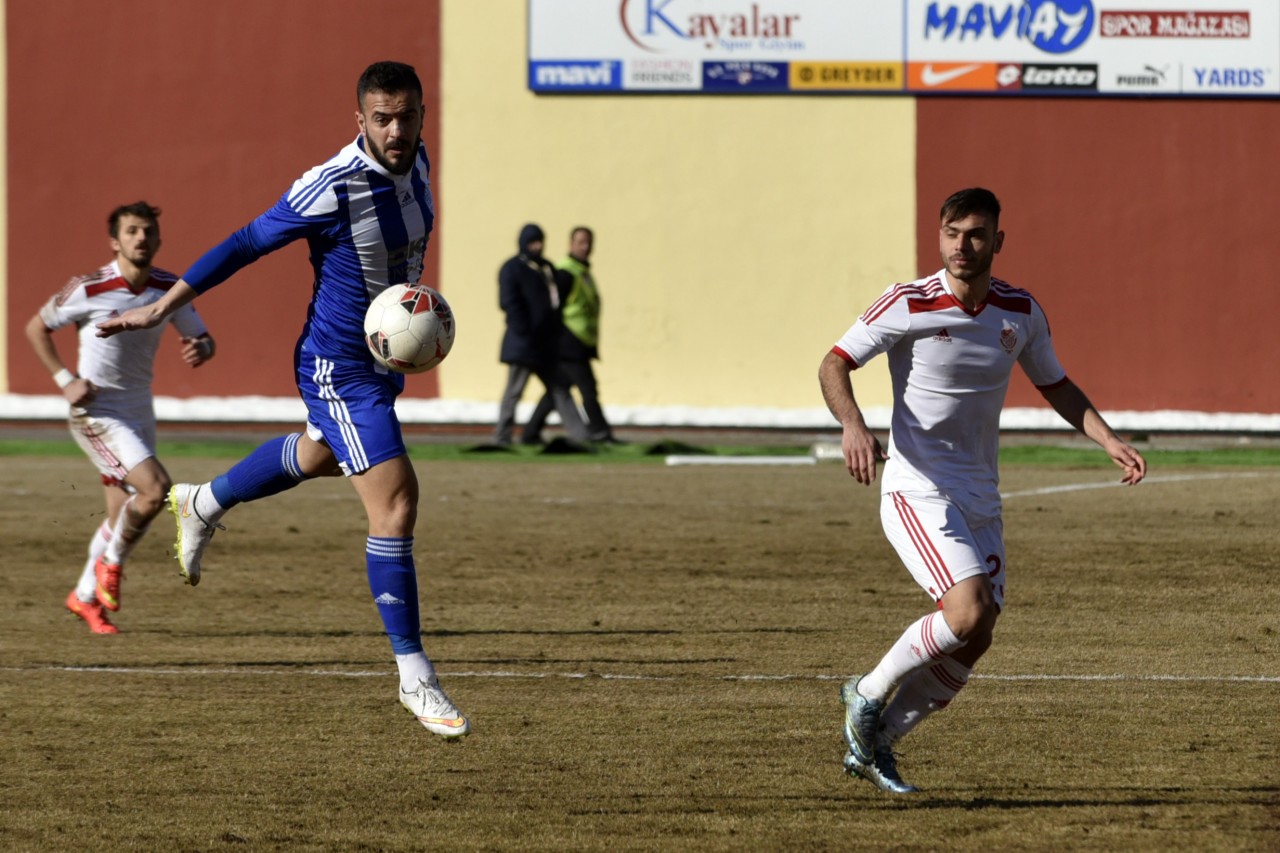 Gümüş hakeme rağmen: 2-2 26