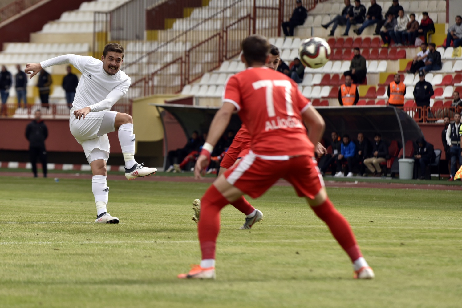 Gümüş evinde 1 puana razı oldu: 1-1 53