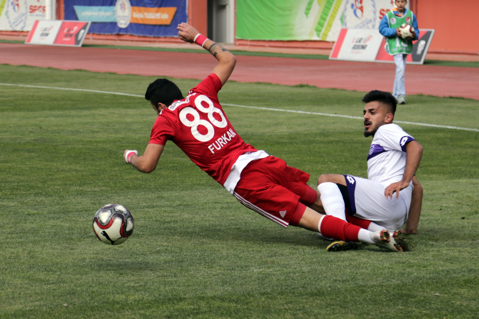 Gümüş Hacettepe'yi aşamadı: 2-3 24