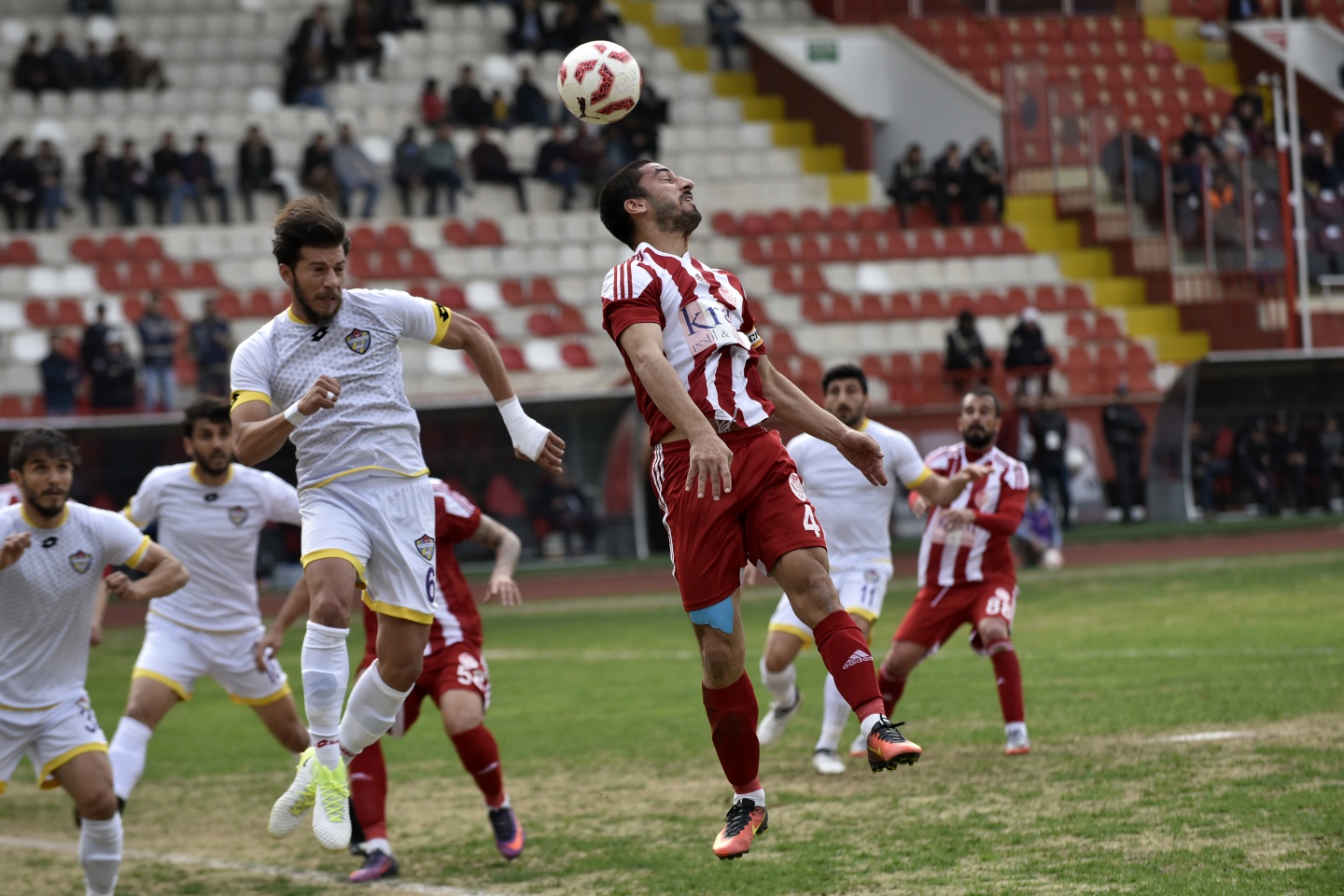 Gümüş'ten play-off rakiplerine gözdağı: 3-0 48
