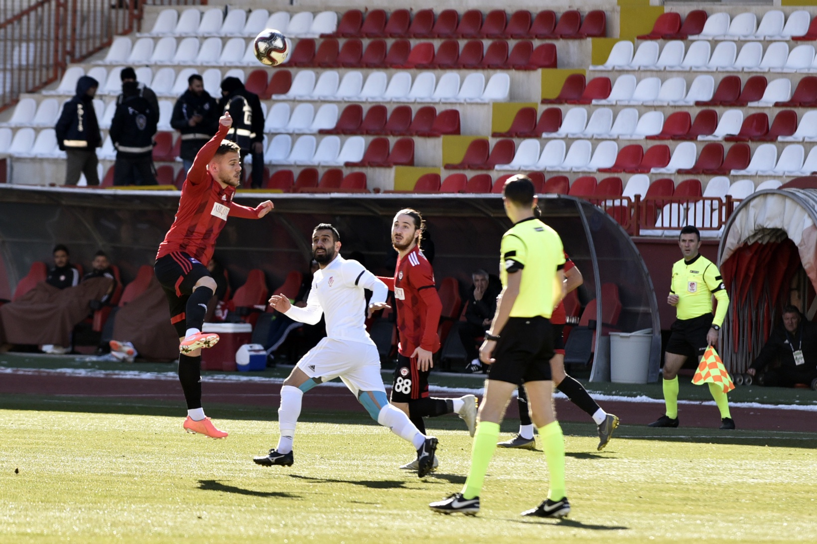 Gümüş perişan: 1-4 9