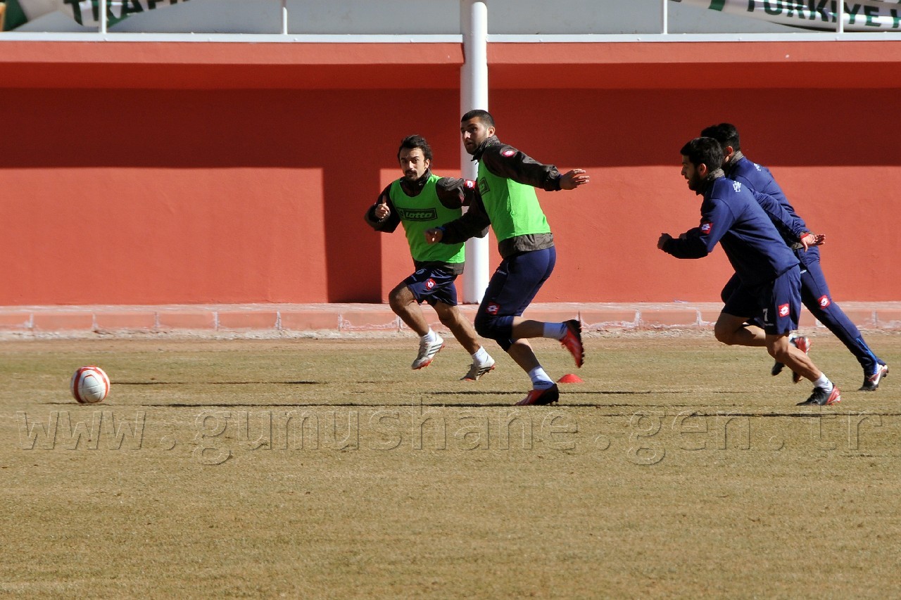 Gümüşhanespor Yeni Teknik Direktörü İle İlk Antrenmanına Çıktı 6