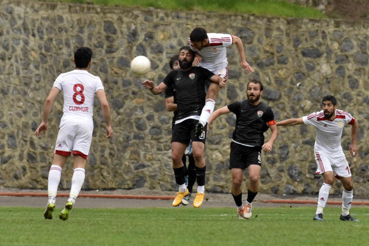 Gümüş fırsat tepti: 1-1 21