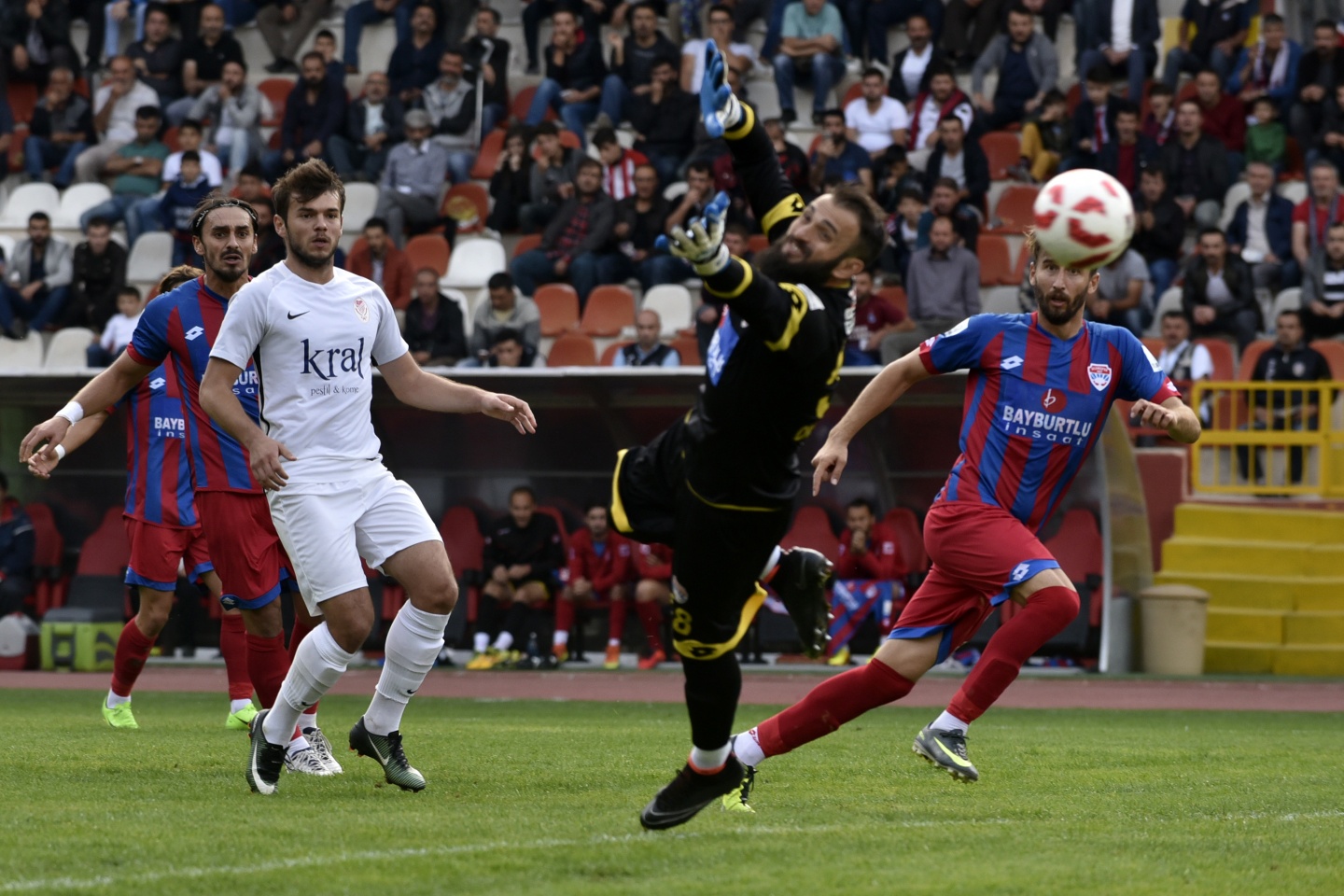 Gümüş, Silivri'ye acımadı: 4-1 64