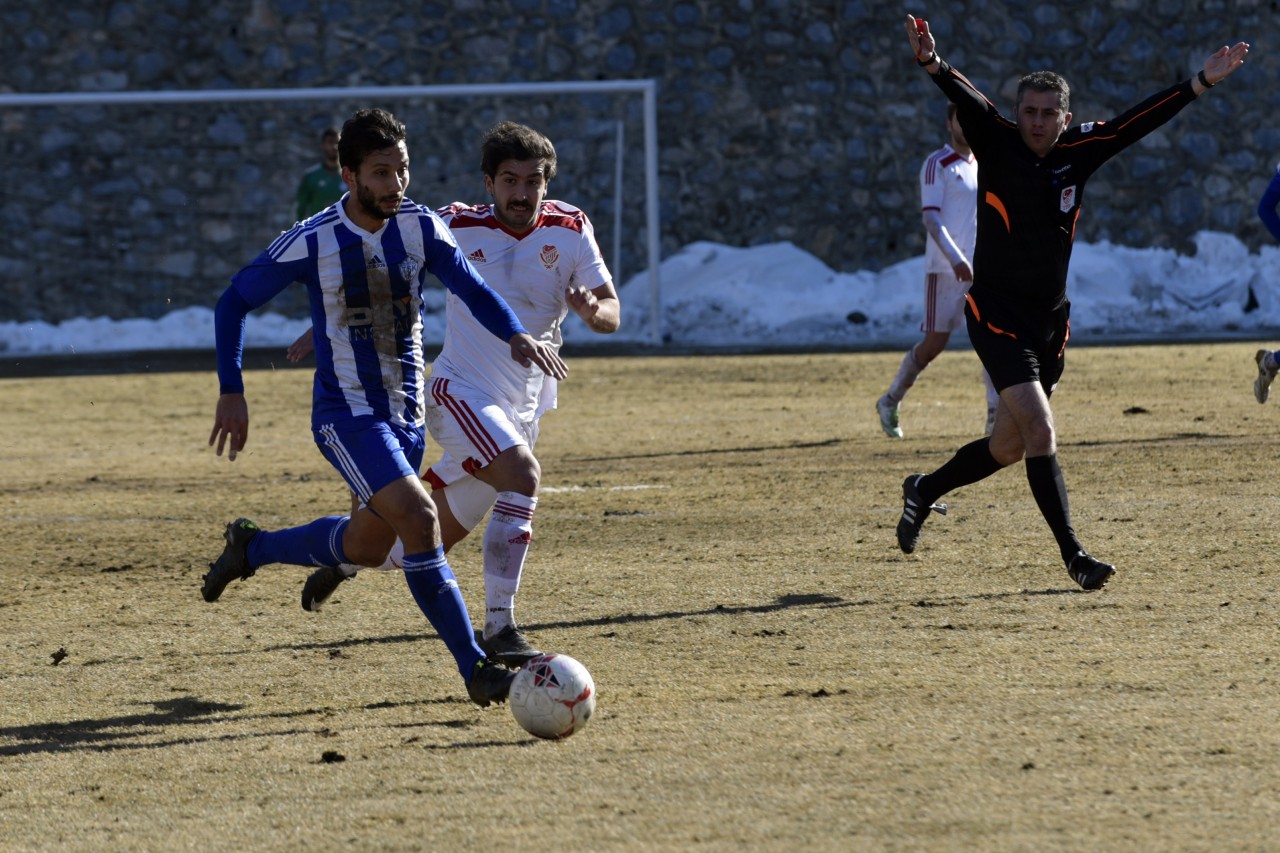 Gümüş hakeme rağmen: 2-2 31