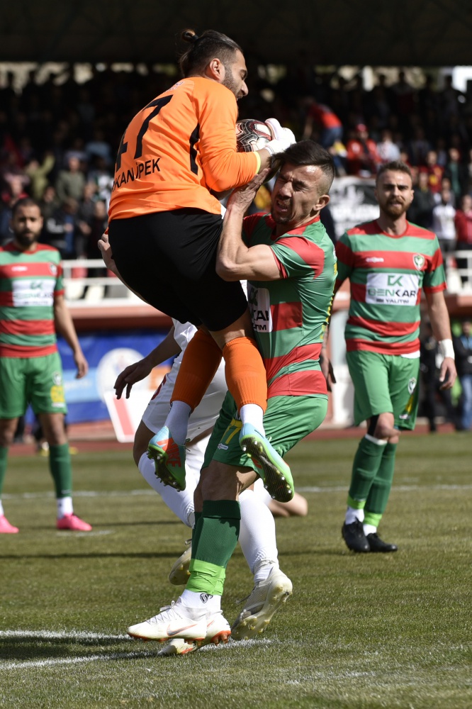 Gümüş 1 puana razı oldu: 0-0 83