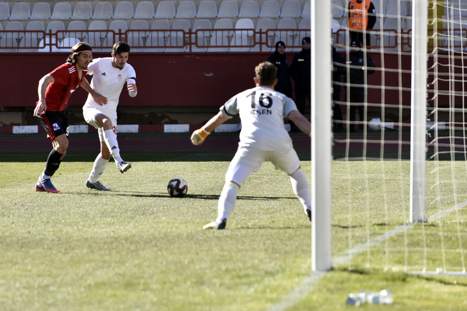 Gümüş perişan: 1-4 8