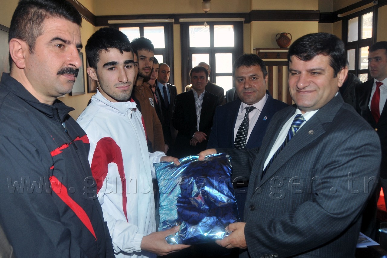 'Gençliği Olabildiğince Spora Sevk Ediyoruz' 3