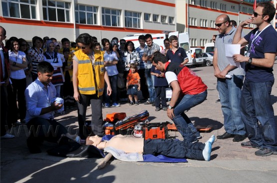 İlk ve Acil Yardım Sempozyumu Sona Erdi 2