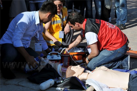 İlk ve Acil Yardım Sempozyumu Sona Erdi 4