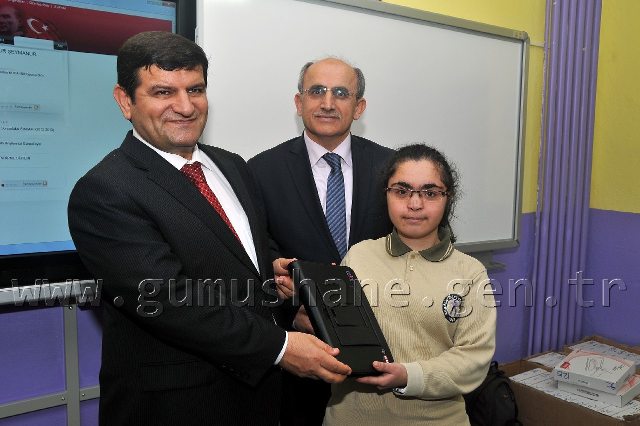 Gümüşhane'de Okullarda Tablet Bilgisayar Dönemi 6