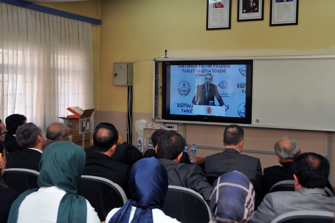 Gümüşhane'de Öğretmen Ve Öğrencilere 578 Tablet Bilgisayar Dağıtıldı 4