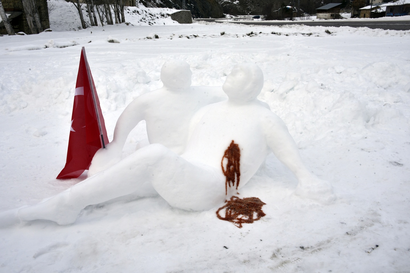15 Temmuz’u kardan heykellerle anlattı 10