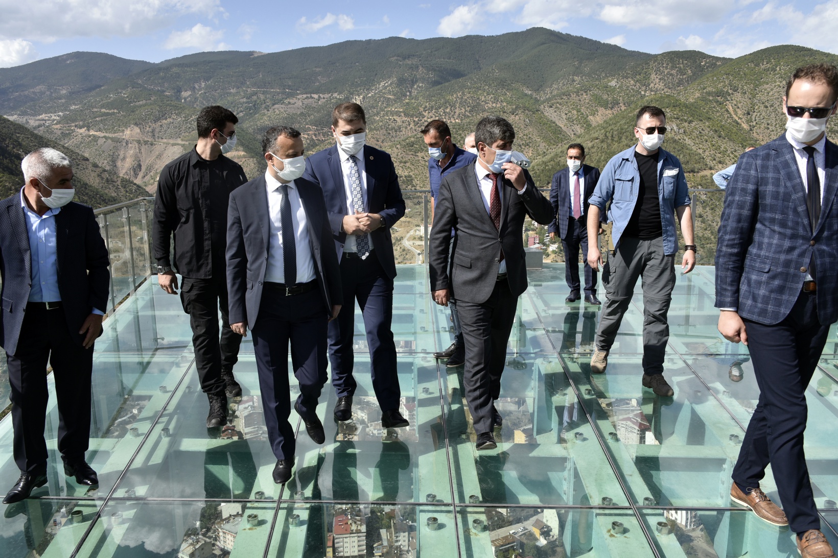 Torul’da geniş kapsamlı koronavirüs denetimi 8