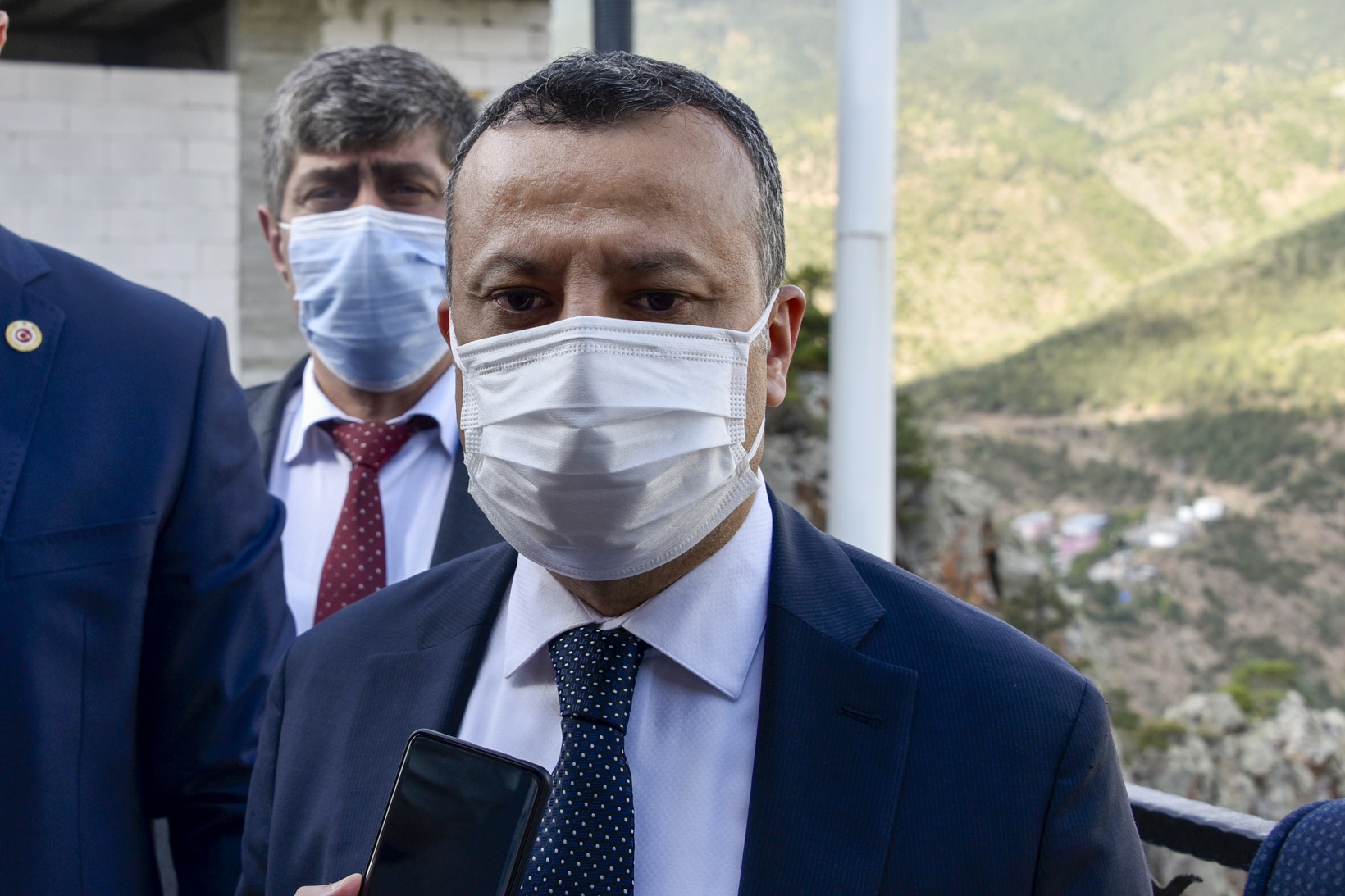 Torul’da geniş kapsamlı koronavirüs denetimi 6